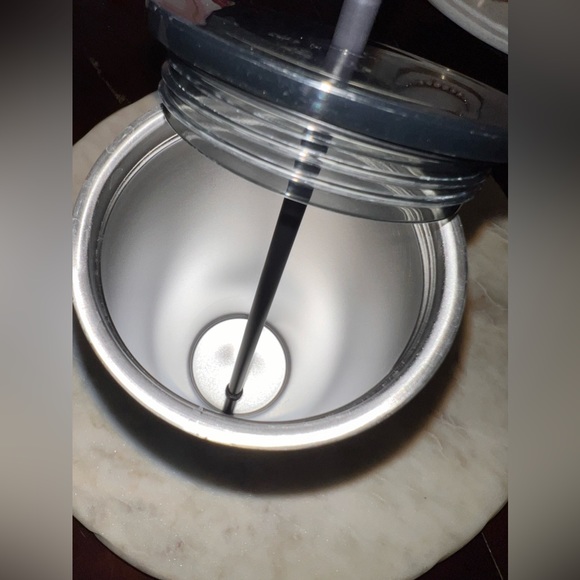 Starbucks Cup - Picture 2 of 3